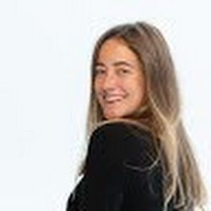 Meet your Posher, Caroline